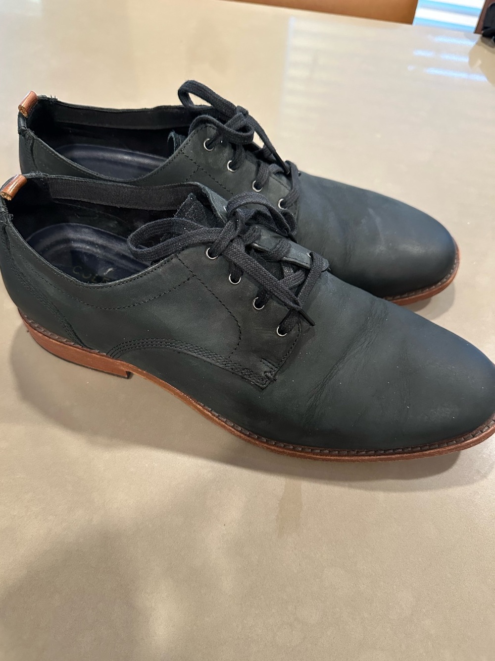 Men's Black Lace-Up Derby Shoes by